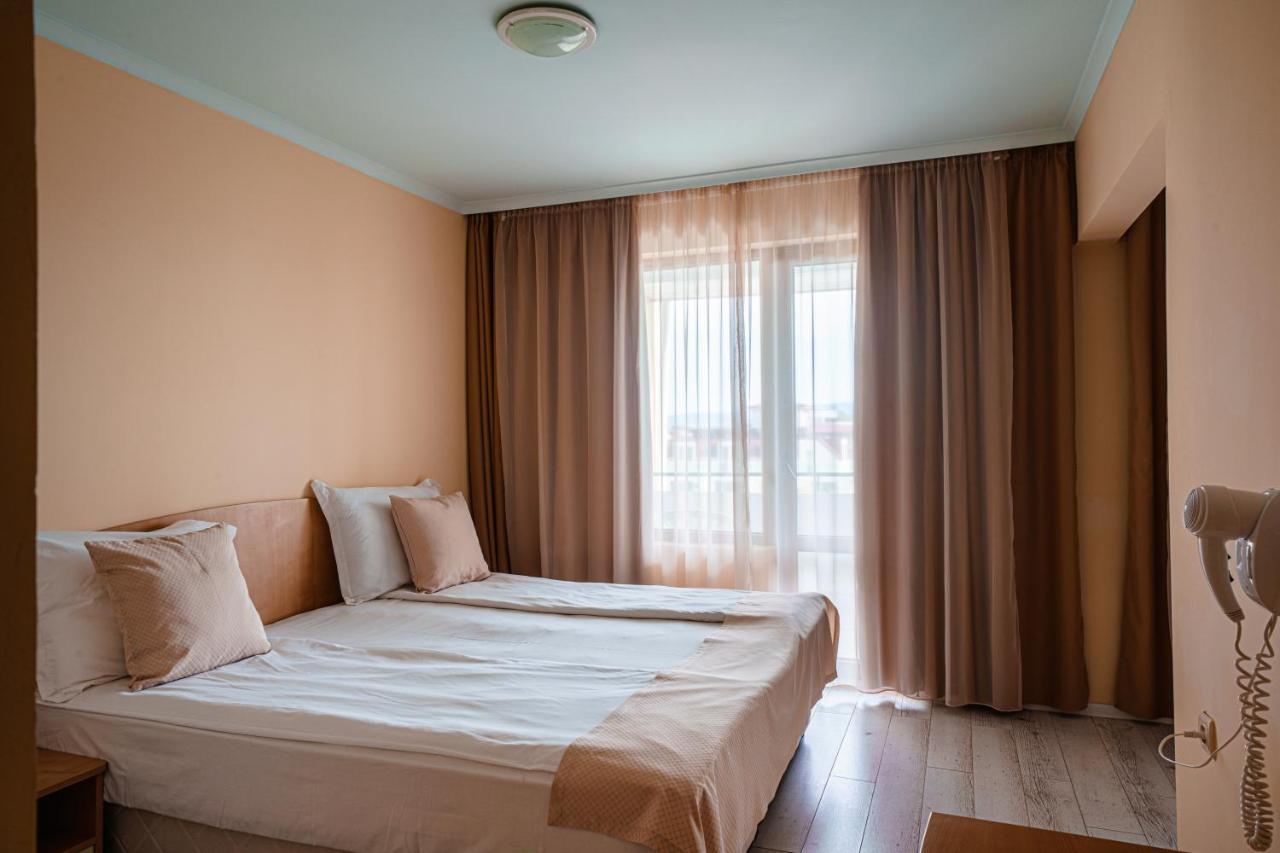 Perla Plaza Hotel بريمورسكو المظهر الخارجي الصورة
