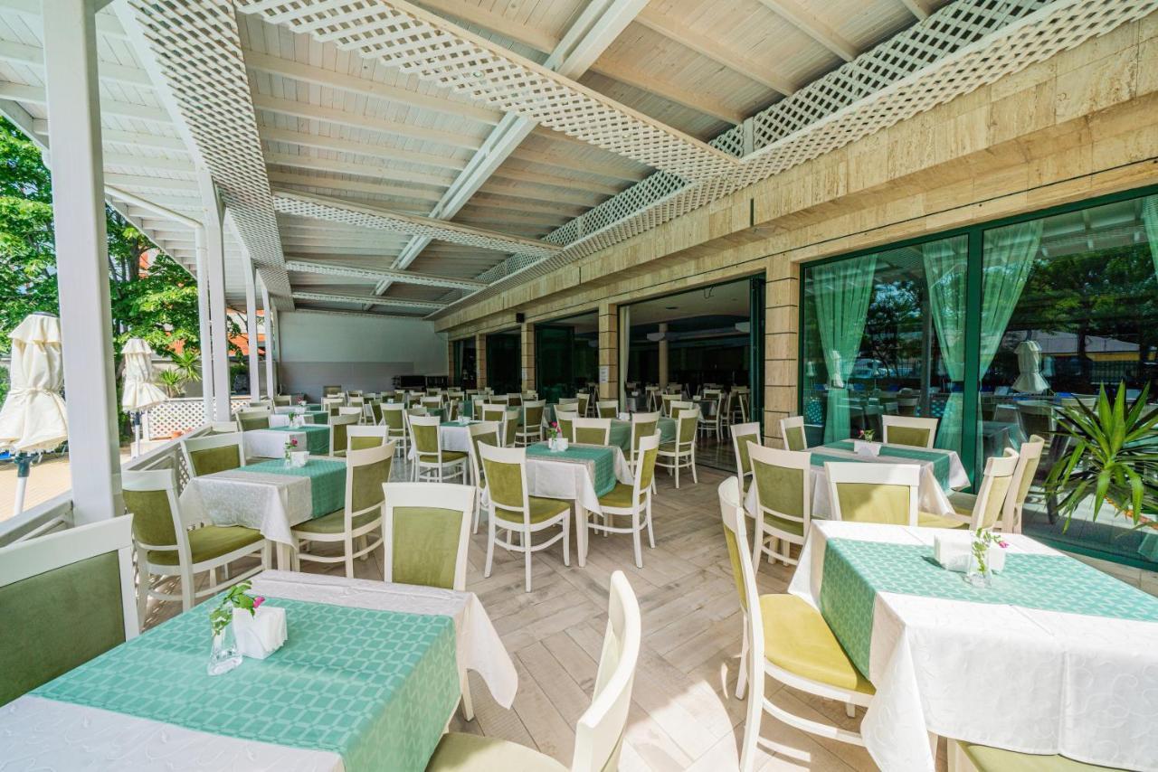Perla Plaza Hotel بريمورسكو المظهر الخارجي الصورة