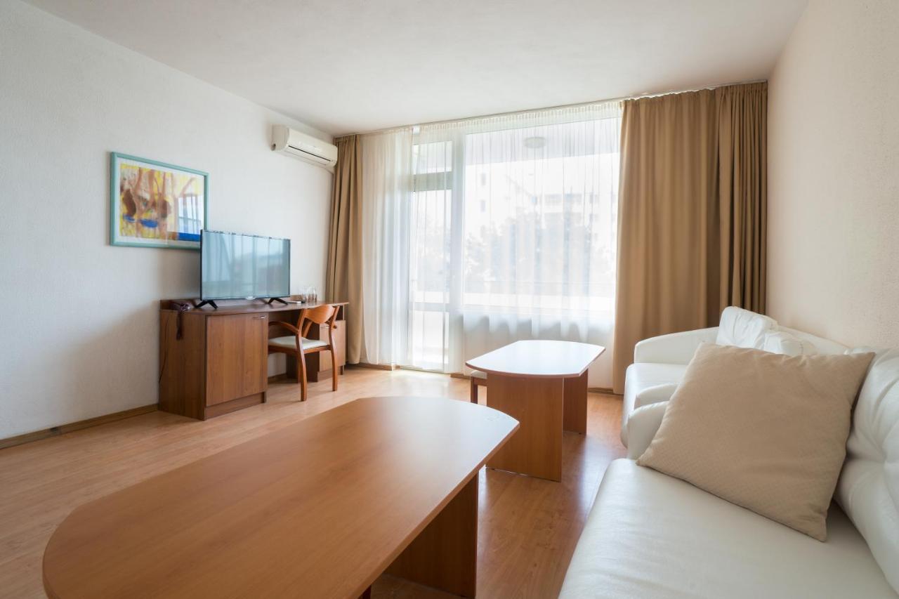 Perla Plaza Hotel بريمورسكو المظهر الخارجي الصورة