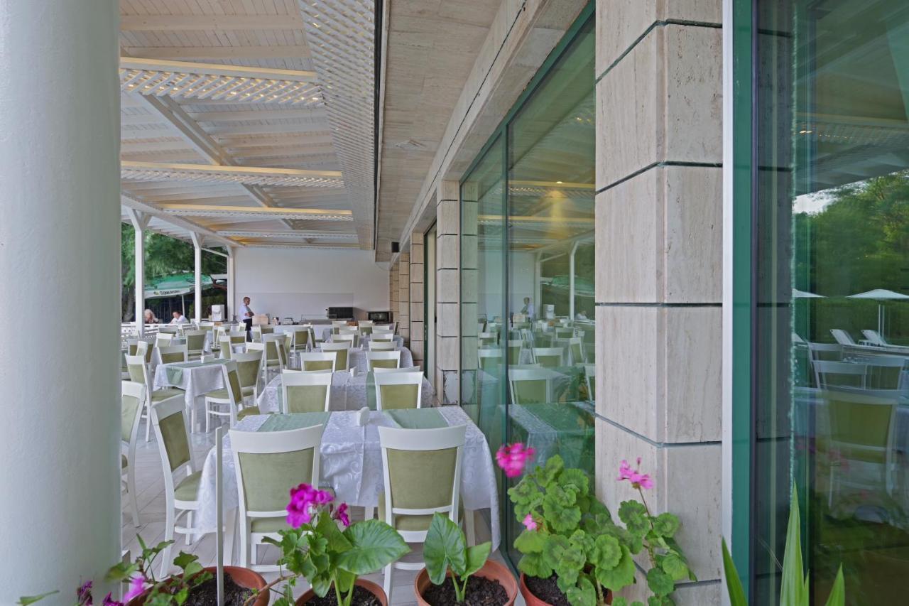 Perla Plaza Hotel بريمورسكو المظهر الخارجي الصورة