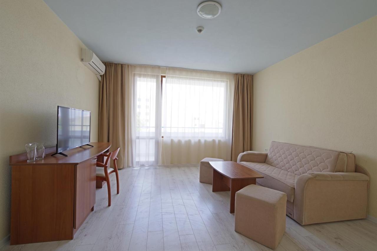 Perla Plaza Hotel بريمورسكو المظهر الخارجي الصورة